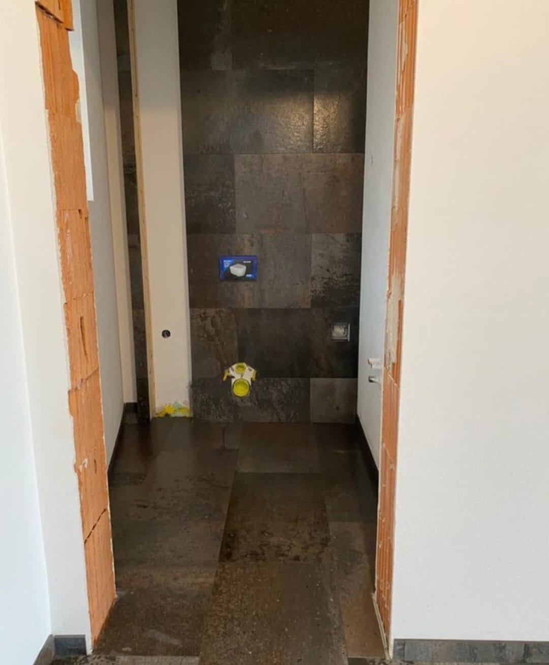 Flur Großformat Fliesen