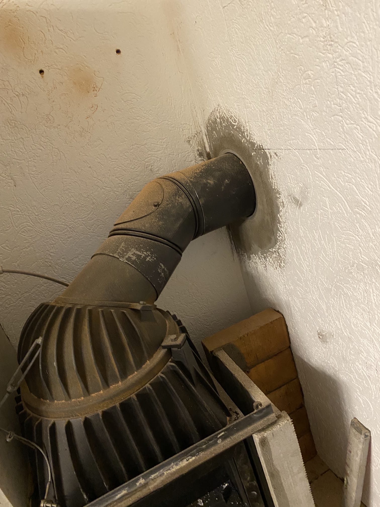 Smaragdgrüne Akzentwand