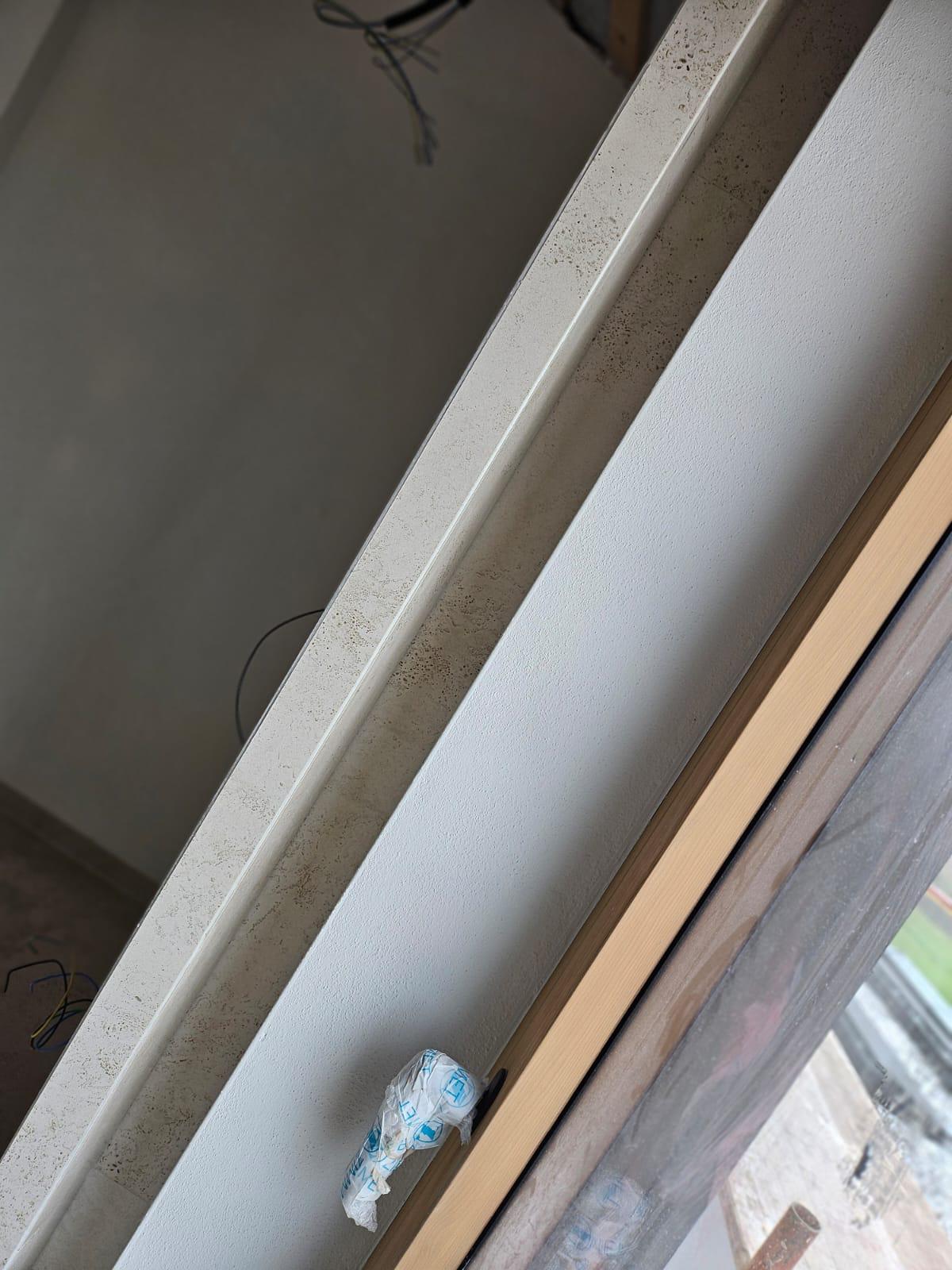 Fensterbank montiert