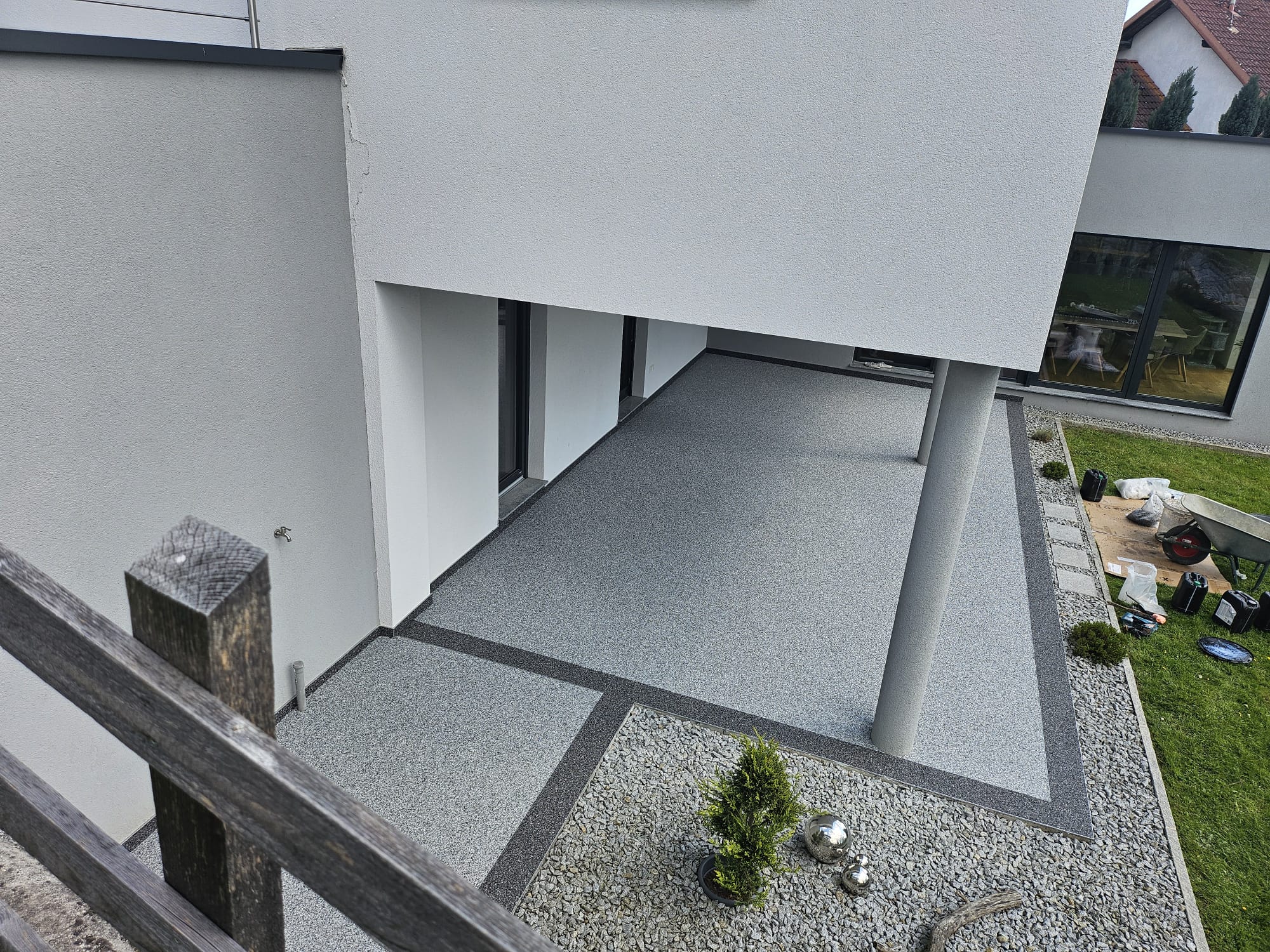 Moderner Steinteppich Terrassenboden, Epofloordesign